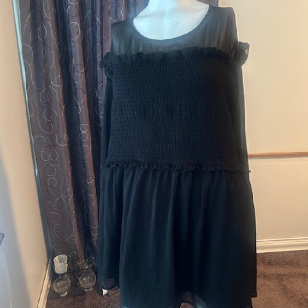 Torrid Black Lace Chiffon Smocked tunic, size 6